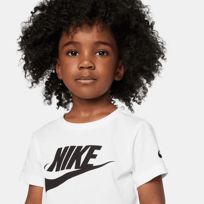 Nike Classic Logo T-Shirt