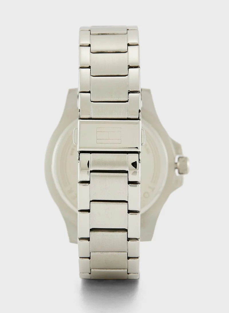 TOMMY HILFIGER Round Analog Watch