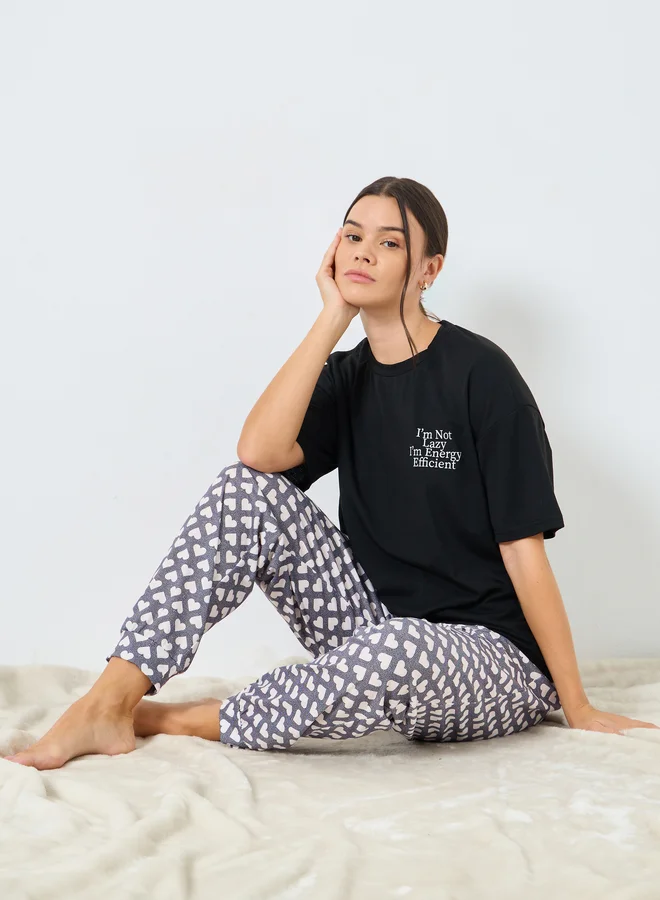 Styli Styli Drop Shoulder Slogan T-Shirt and Heart Cuffed Pyjama Set