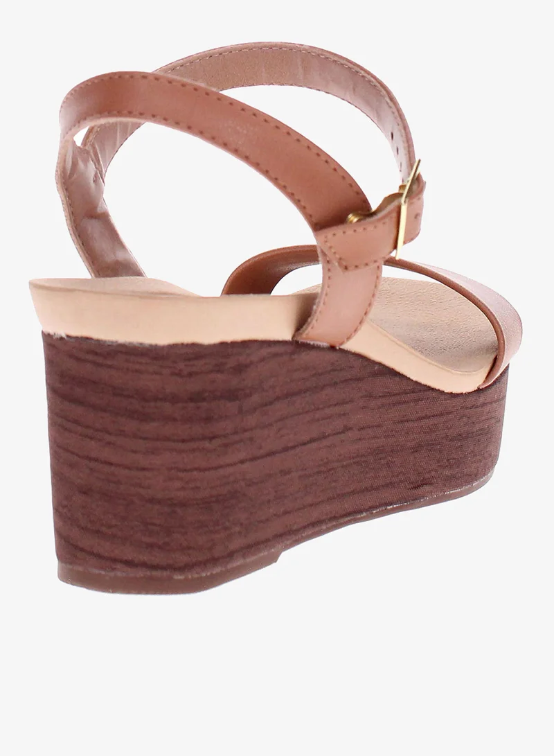 Beira Rio Camel Beira Rio Women’s Flat Sandals with Back Strap – Secure Fit and Lightweight Daily Wear for Women | Best Price UAE