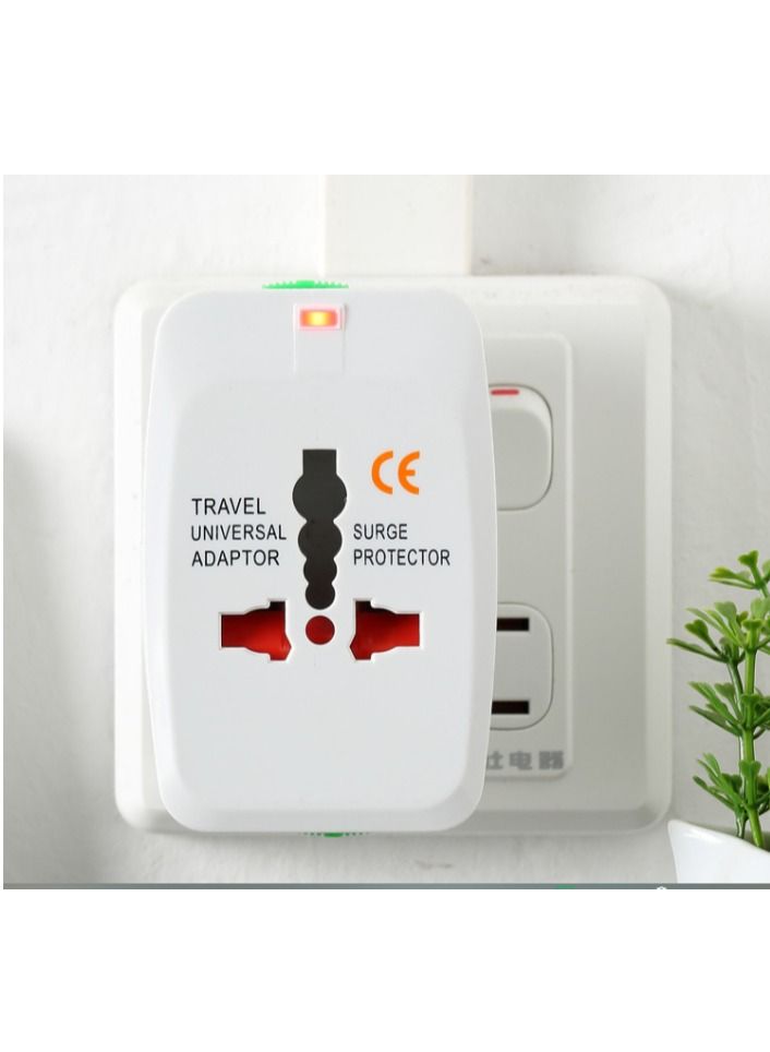 شاربدو محول السفر العالمي مع منفذين USB أبيض - Image 3