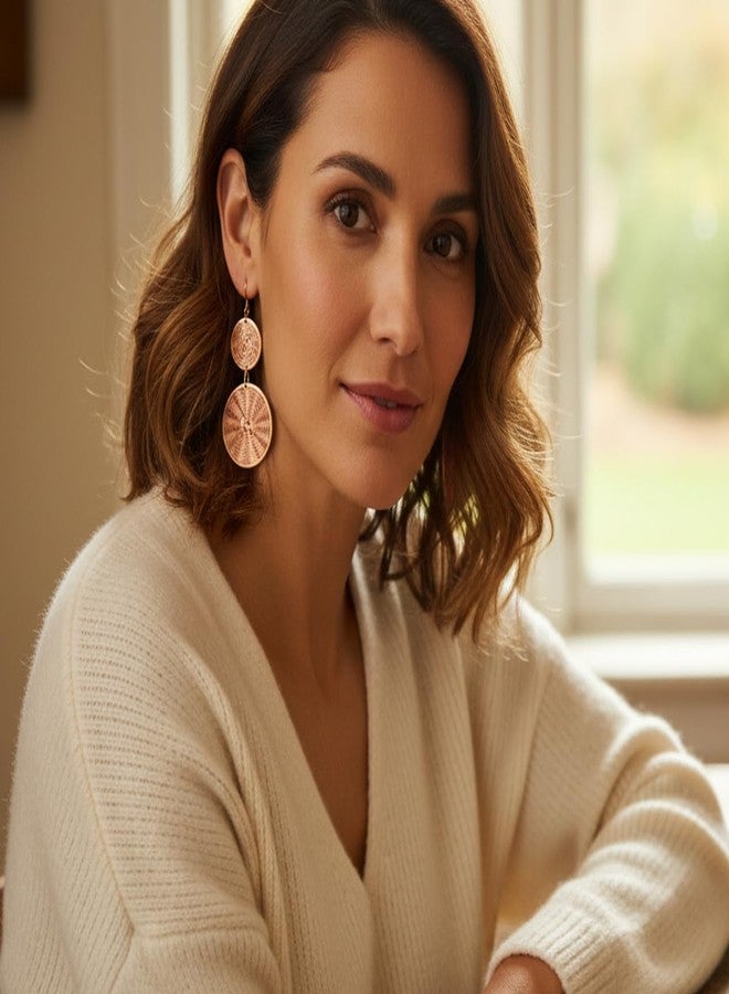 تتش ستون أقراط Touchstone Tribal Boho Chic Bohemian Mandala كبيرة مستديرة الشكل منسوجة على شكل سلة، مصنوعة من أسلاك دقيقة متعددة ومتحدة المركز بألوان ذهبية ونحاسية عتيقة للنساء. - Image 5