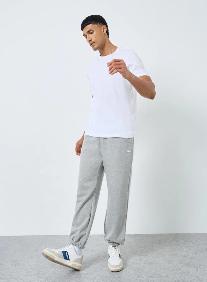 ستايلي جوغر واسع للرجال مع رباط