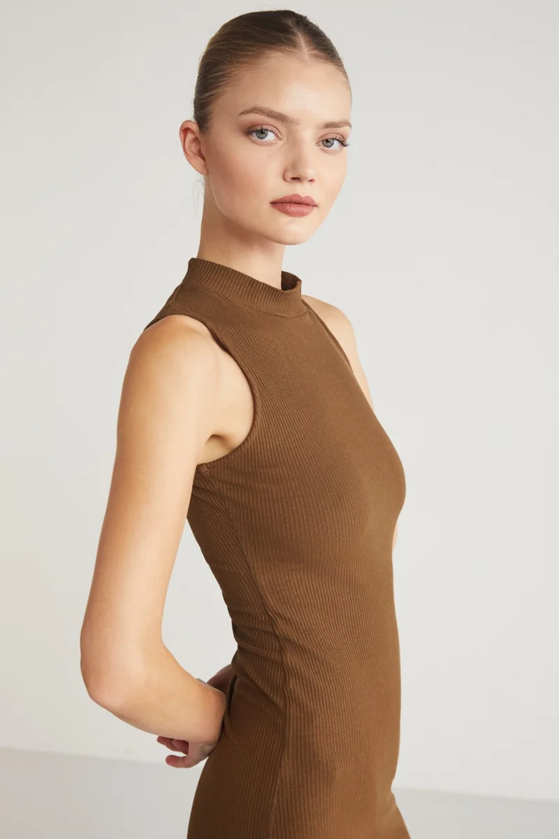 جريميلانج Ribbed Mockneck Dress