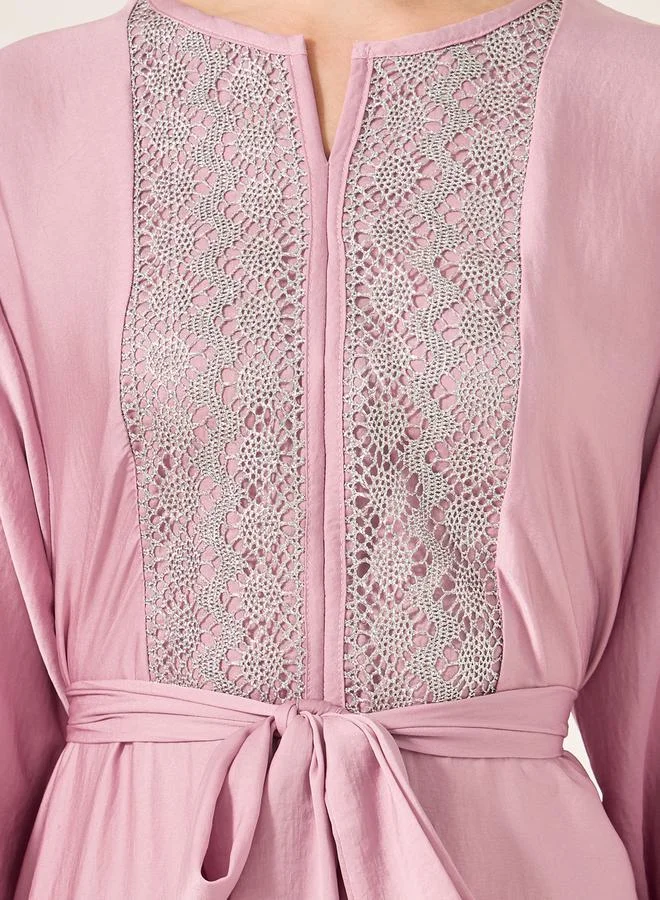 Styli Satin Lace Insert Notch Neck Jalabyia