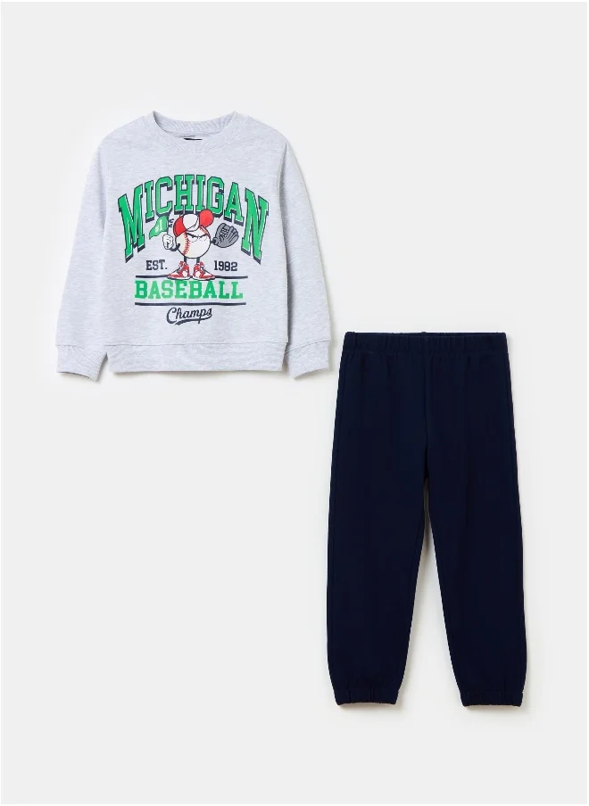 او في اس French terry jogging set with print