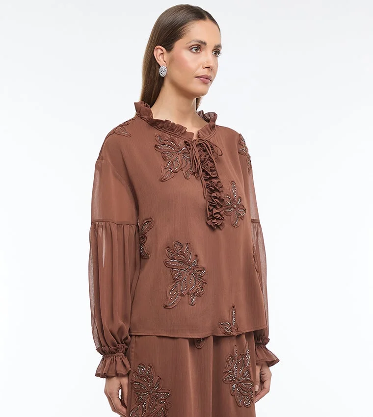 BCBG BCBG PLACEMENT EMBROIDERY BLOUSE