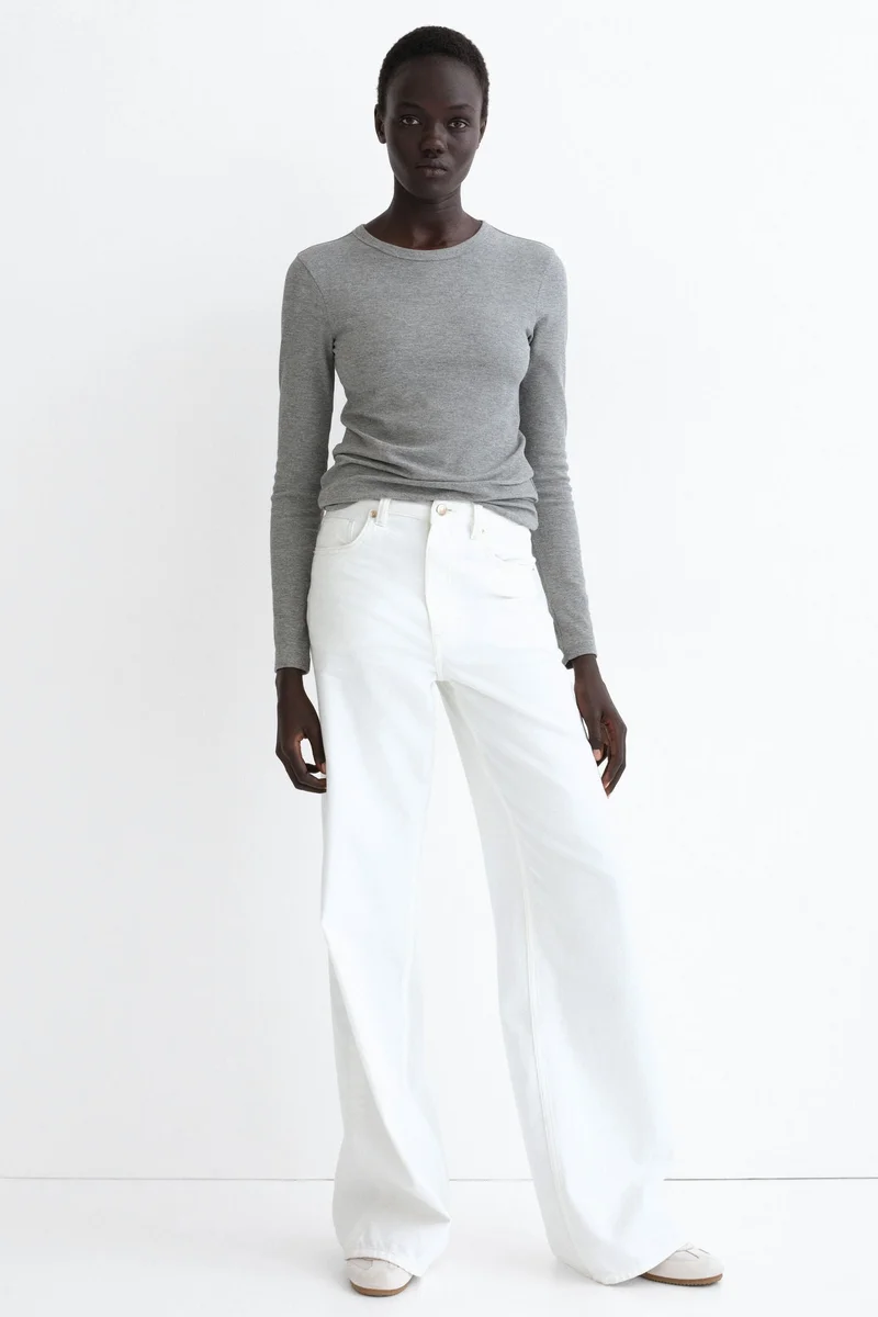 اتش اند ام بلوزة مرنة من مزيج القطن