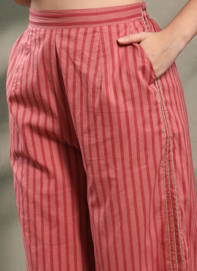 COTLAND FASHION طقم كوتلاند فاشن ذو ياقة دائرية مطبوعة وبنطلونات بالازو متناسقة - Image 5