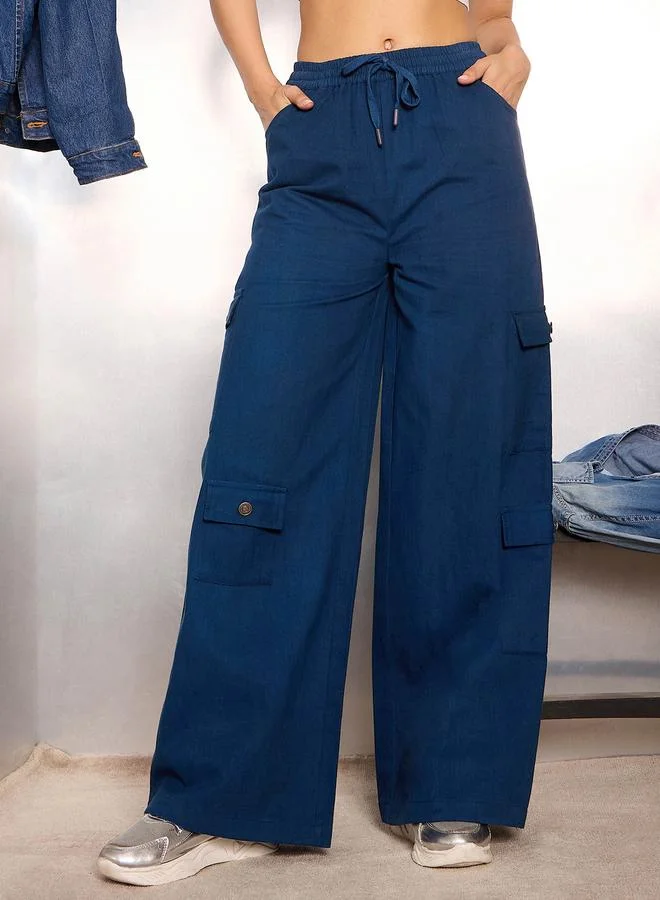 ساسافراس بنطال كارجو سادة بنسيج تويل ورباط