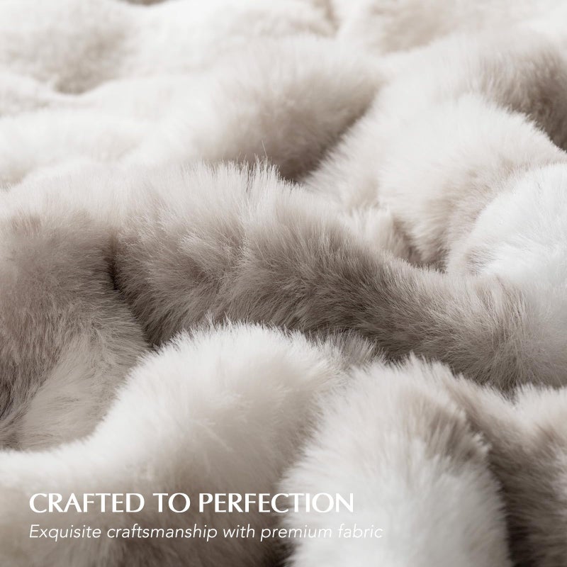 EverGrace Ultra Soft Luxury Fluffy Faux Rabbit Fur Throw Blanket, Thick Warm Bubble Throw for Bed, Cozy Plush Reversible Blankets for Couch, Chair, Sofa, Light Grey, 80x90 Inches - Image 4