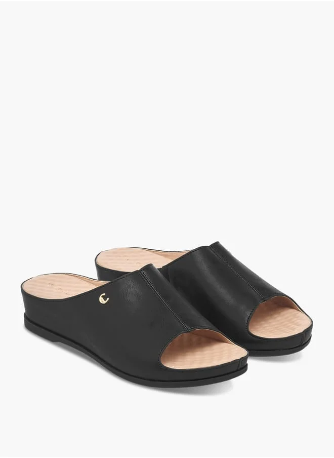 لو كونفورت Women's Solid Peep Toe Slip-On Sandals