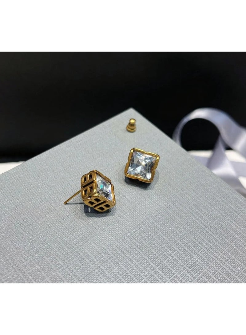 Earrings all copper gold-plated, fashionable, generous, and beautiful