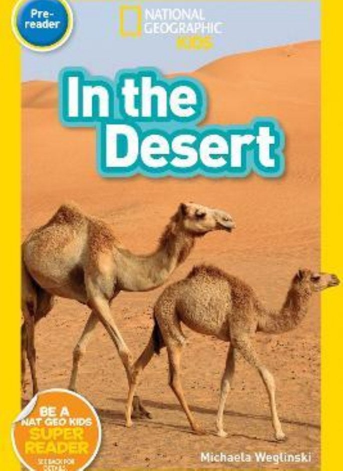 قارئ ناشيونال جيوغرافيك في الصحراء