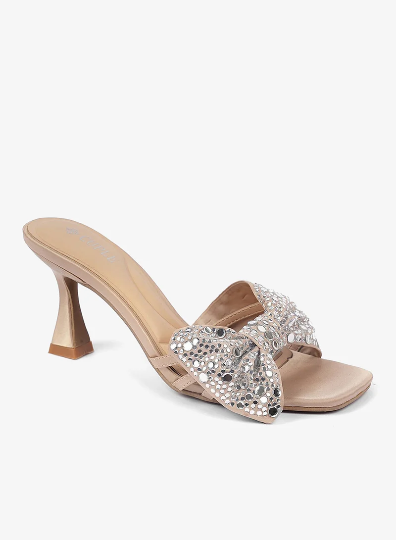 كابلي صنادل نسائية بكعب مزخرف