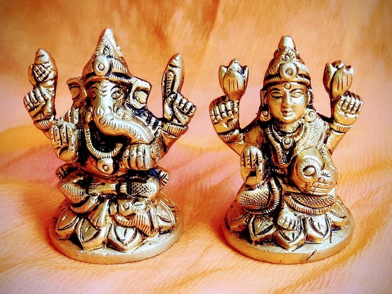 MIRAMAYEE Hindu Lord Ganesh laxmi murti Religious Statue in Pure Brass for Pooja Decorative Showpiece Idol for Car Home Decor Mandir in 500g - Image 2