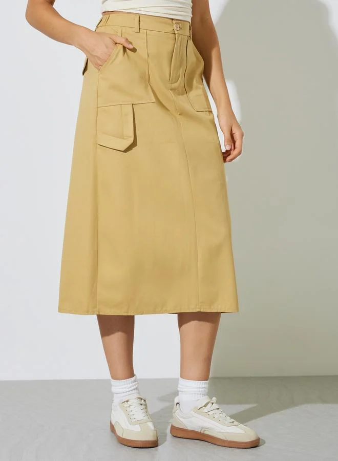 ستايلي Khaki Solid Pocket Details back Slit A-Line Midi Skirt