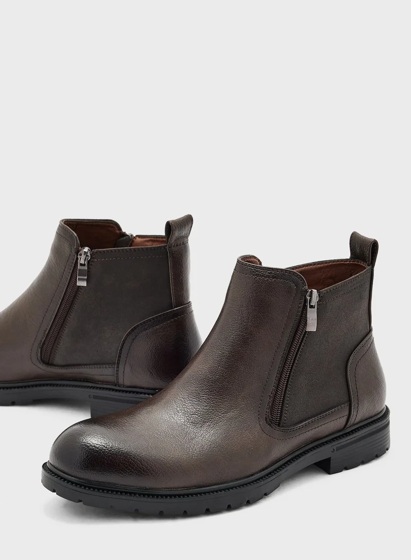 Robert Wood Pull On Zipper Boots