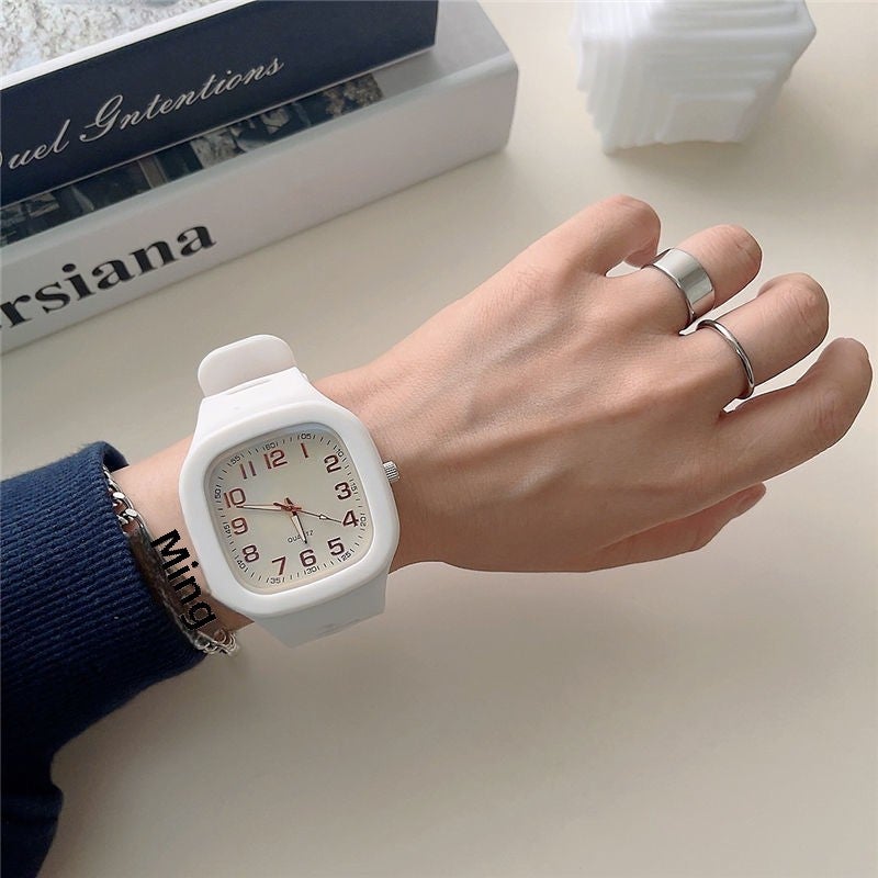 Quartz Student Fashion Wristwatch White 