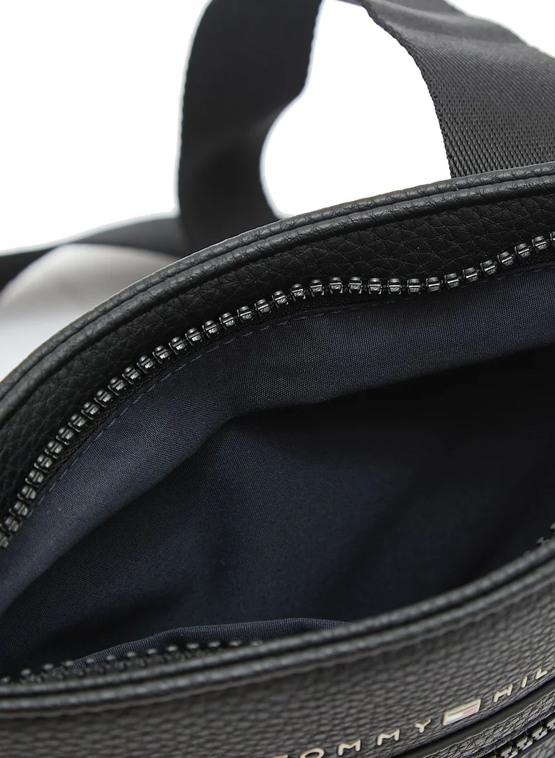 TOMMY JEANS Logo Messenger