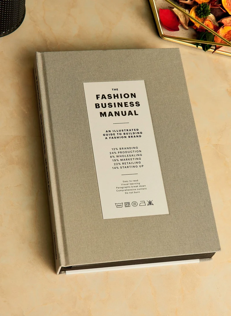 THAMES The Fashion Business Manual: An Illustrated Guide
