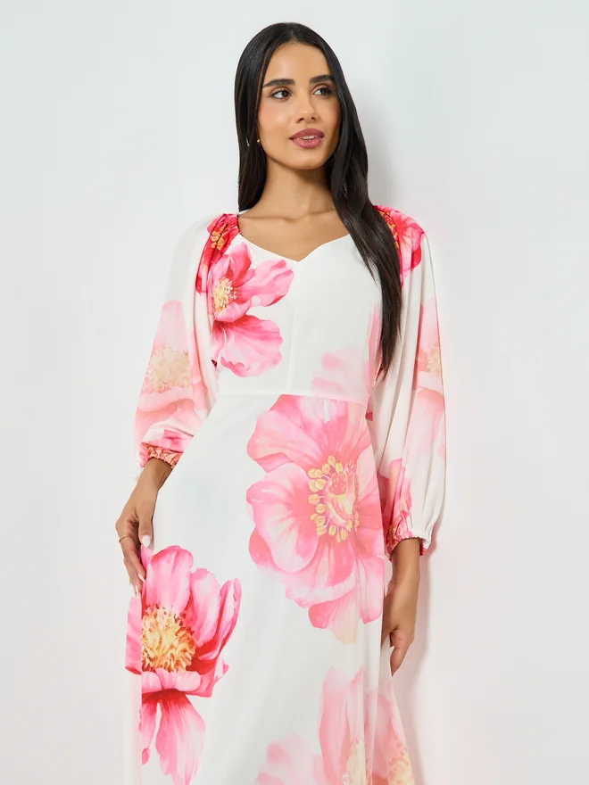 Styli  Styli Link Pink Sweetheart Neck Floral Maxi Dress for Women | Best Price UAE