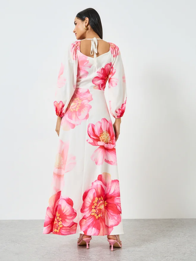 Styli  Styli Link Pink Sweetheart Neck Floral Maxi Dress for Women | Best Price UAE