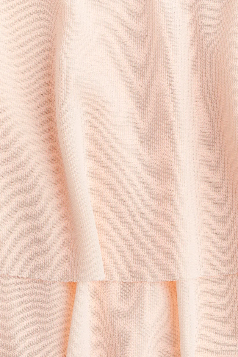 اتش اند ام بلوزة بأكمام دانتيل