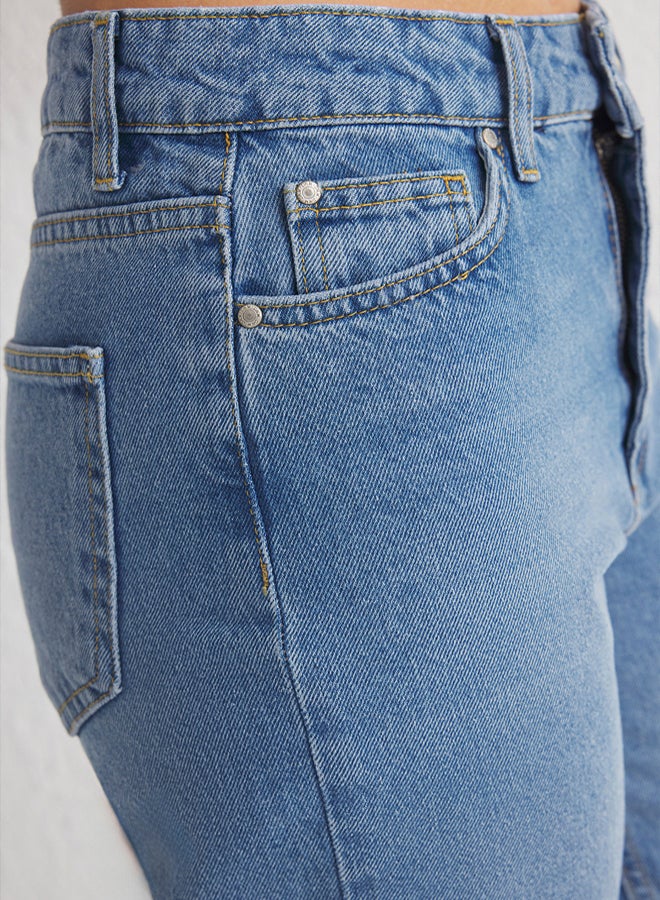 trendyol Blue Regular Waist Mom Jeans - Image 4