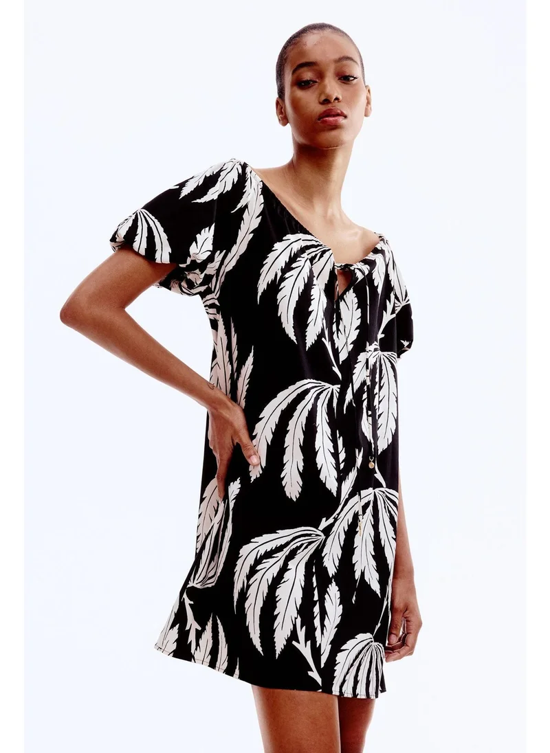 H&M Drawstring-neck dress