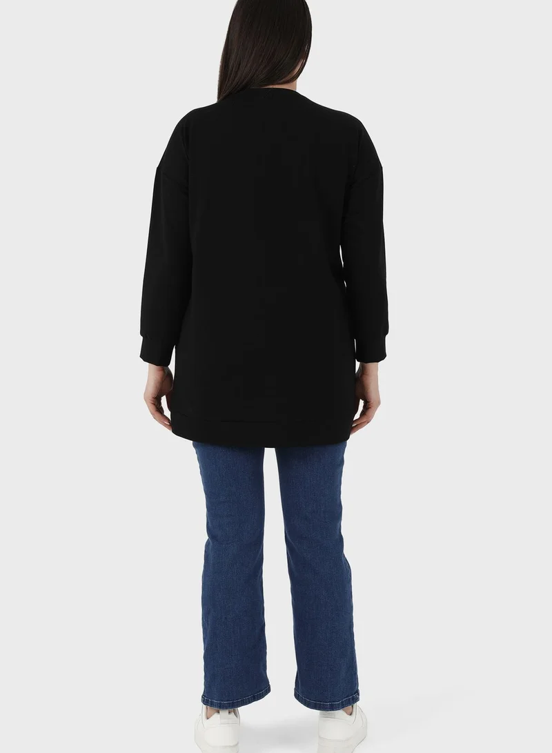 Alia by modanisa Round Neck Printed Sweatshirt