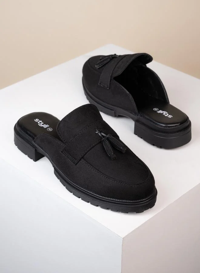 ستايلي حذاء من الجلد السويدي الصناعي مع شراشيب