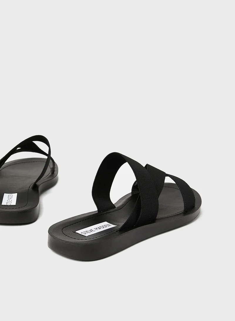 STEVE MADDEN Strappy Flat Sandals