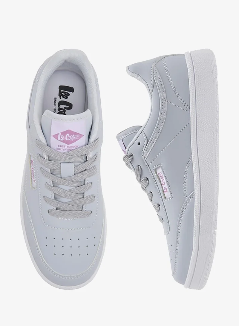 لي كوبر سنيكرز نسائي بأربطة وتفاصيل متباينة