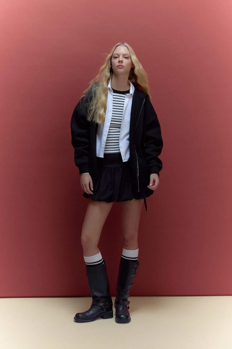 ديفاكتو Thick Fabric Oversize Hoodie