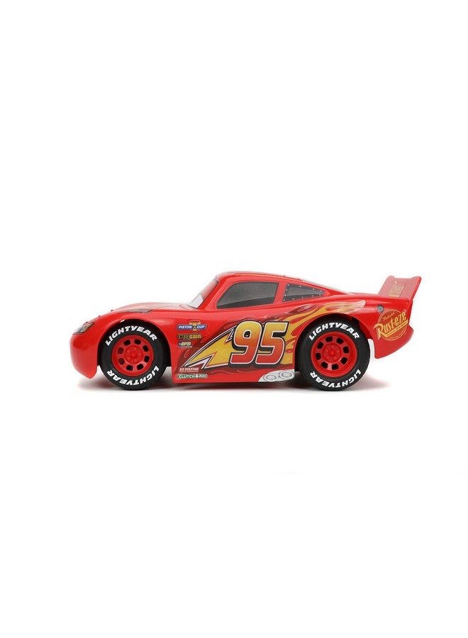 Jada Toys Pixar Cars 1:24 Lightning McQueen RC Remote Control Car 2.4 GHz Red Toys for Kids - Image 3