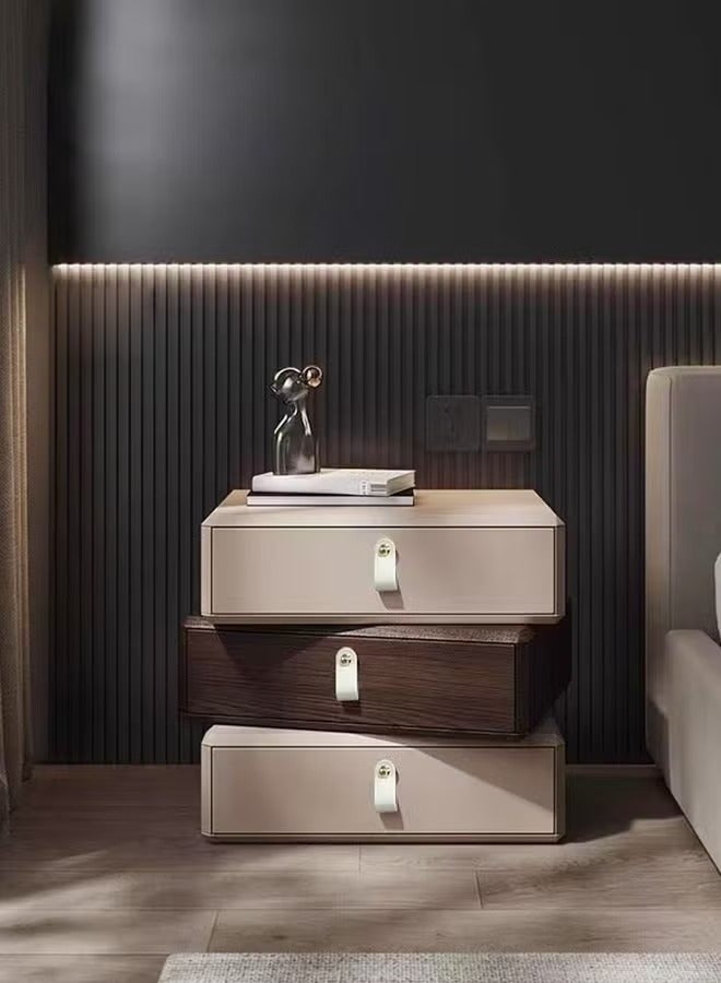 رافين طاولة جانبية خشبية متعددة الأغراض بتصميم عصري مغلفة بالجلد قابلة للدوران 360 درجة مع 3 أدراج وقاعدة متينة قوية وطاولة تخزين لغرفة النوم وغرفة المعيشة 50 × 40 × 52 سم (مجمعة بالكامل) - Image 3