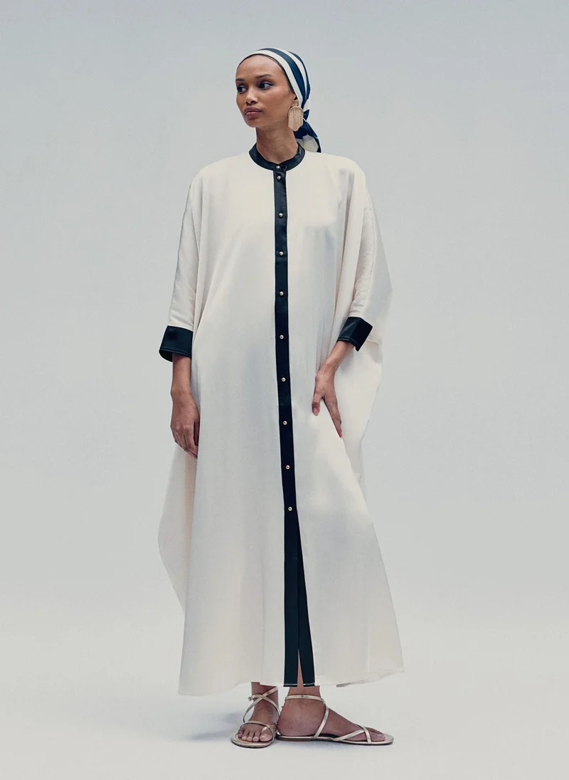 اتش اند ام Button-Front Kaftan Dress