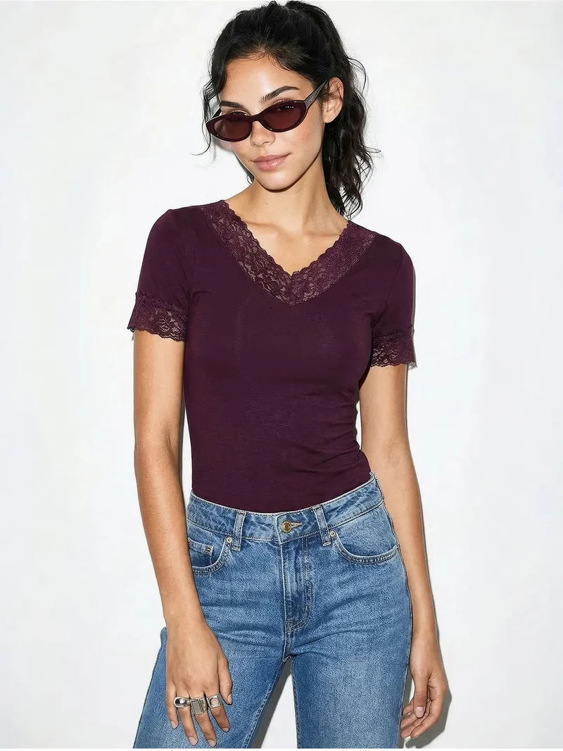 بيانكو لوتشي LUCCI V-Neck Slim Fit Blouse