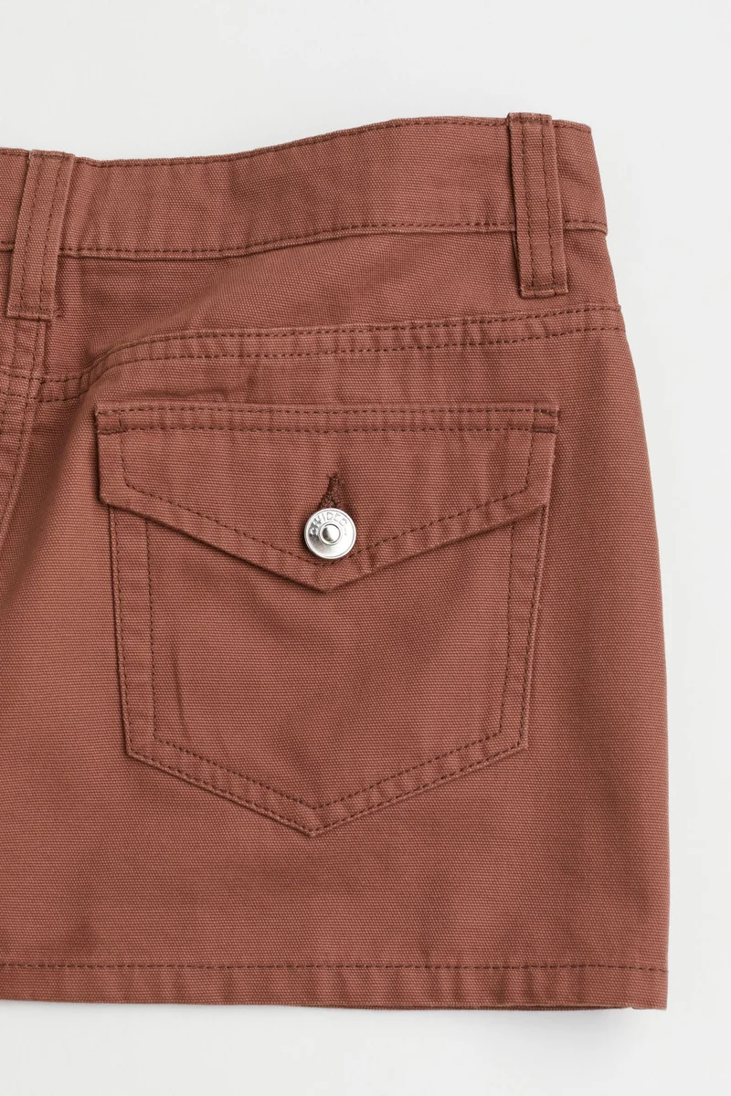 اتش اند ام تنورة ميني