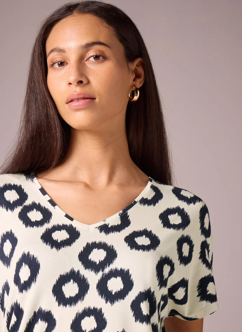Matalan Et Vous Cream Scratch Print V Neck T-Shirt