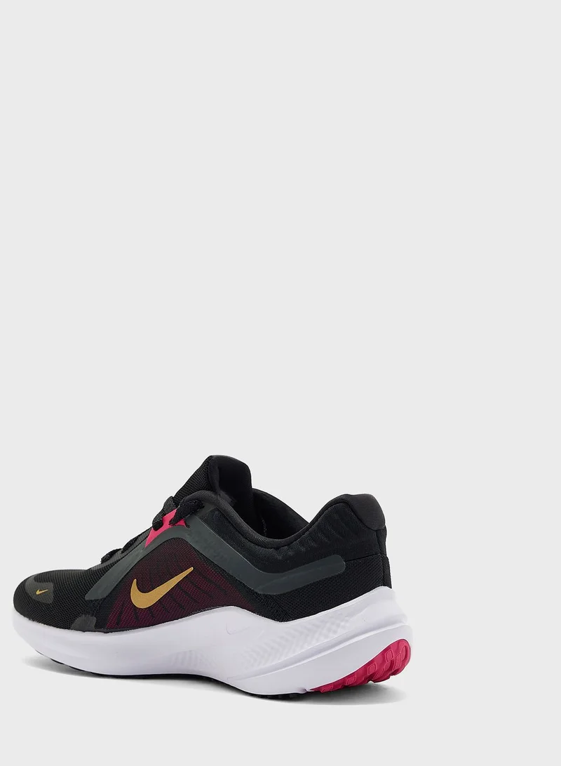 Nike Quest 5