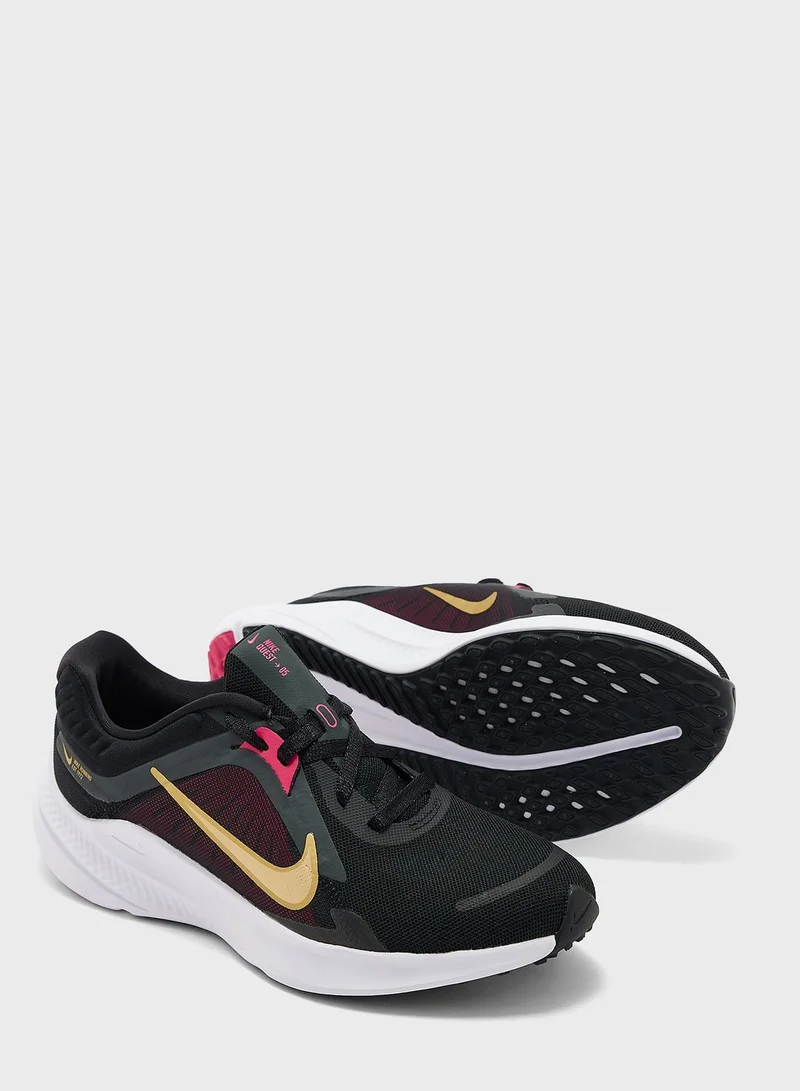 Nike Quest 5