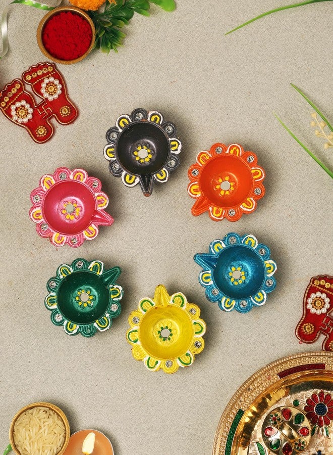 ارتيسينيا مجموعة من 6 مصابيح ديباك طينية متعددة الألوان مصنوعة يدويًا من الطين، مثالية لتزيين ديوالي/نافاراتري، مصباح زيتي، حامل شموع، ديكور هندي، هدايا للمهرجانات، أدوات بوجا - Image 2