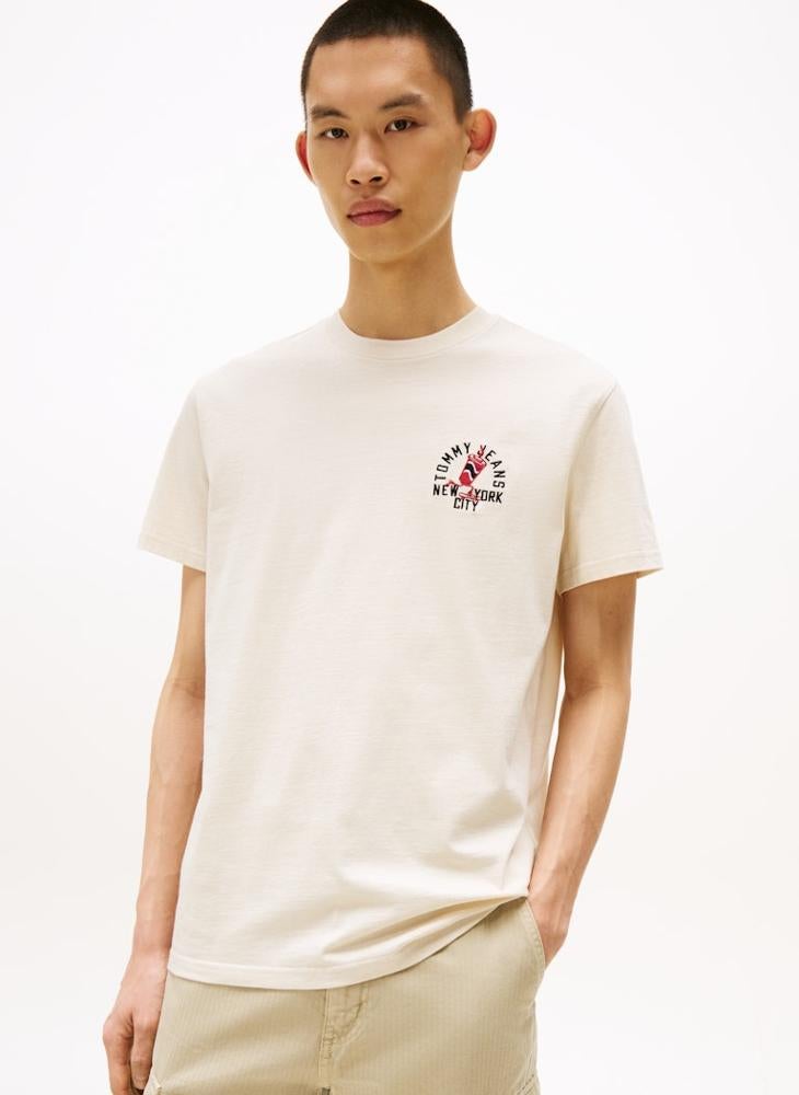 TOMMY JEANS Regular Fit Short Sleeve T-Shirt - Image 1