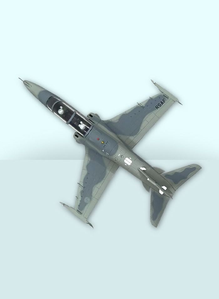 فايتر جيفتس HAWK 165 RSAF Resin Model 1:48 Scale - Image 3