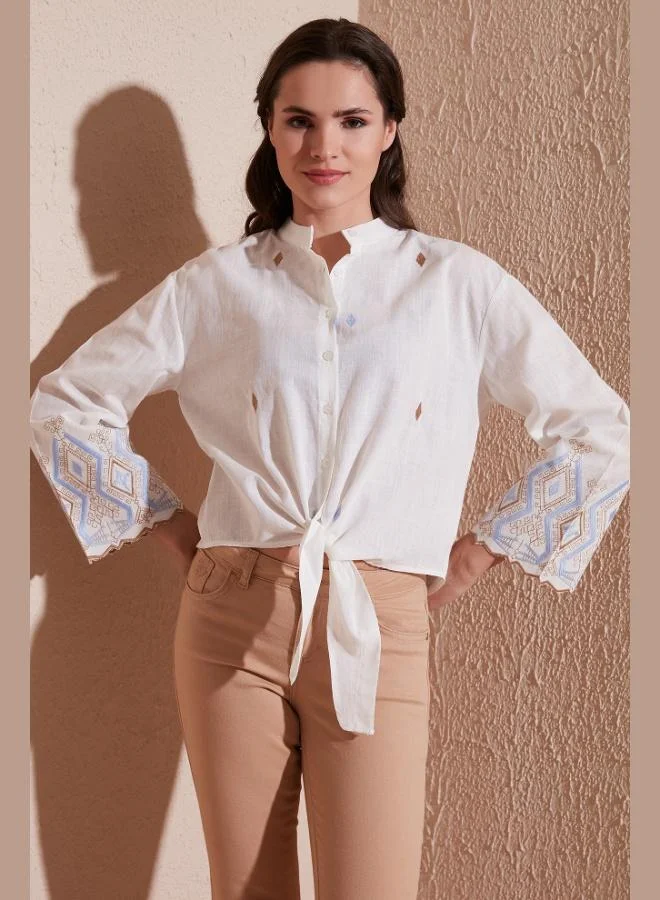ليلا قميص نسائي بياقة قاضي وخصر مربوط مطرز بالقطن من ليلا