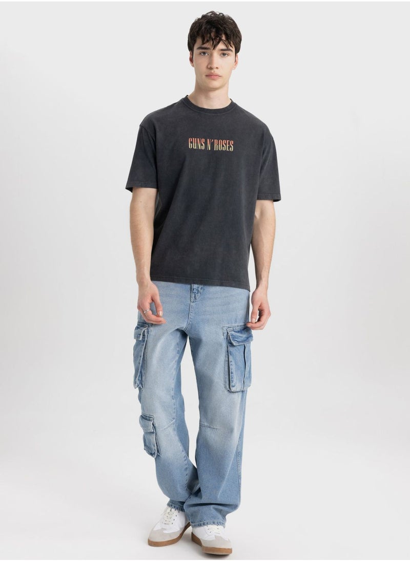 DeFacto Regular Fit Guns N' Roses Licensed Crew Neck Print  - Image 4