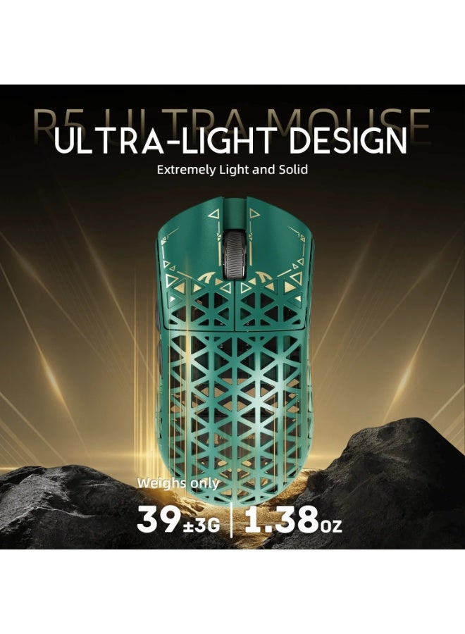 هجوم القرش ماوس ألعاب فائق الخفّة من ألياف الكربون – لاسلكي 8K مع مستشعر PAW3950MAX - Image 1