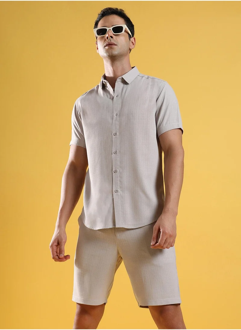 Campus Sutra Campus Sutra Men's Beige Basic Textured Co-Ord Set For Casual Wear | Spread Collar | Short Sleeve | Button Closure | Cotton Co-Ords Crafted With Comfort Fit For Everyday Wear